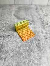 Load image into Gallery viewer, CLEARANCE - UV Adapter for Scissors - Glitter Scissor Adapter