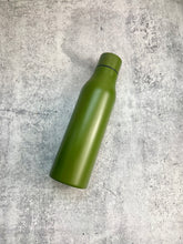 Load image into Gallery viewer, CLEARANCE - Stainless Steel water bottle, 20 oz - - Powder Coated - Green
