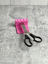 Load image into Gallery viewer, CLEARANCE - UV Adapter for Scissors - Glitter Scissor Adapter