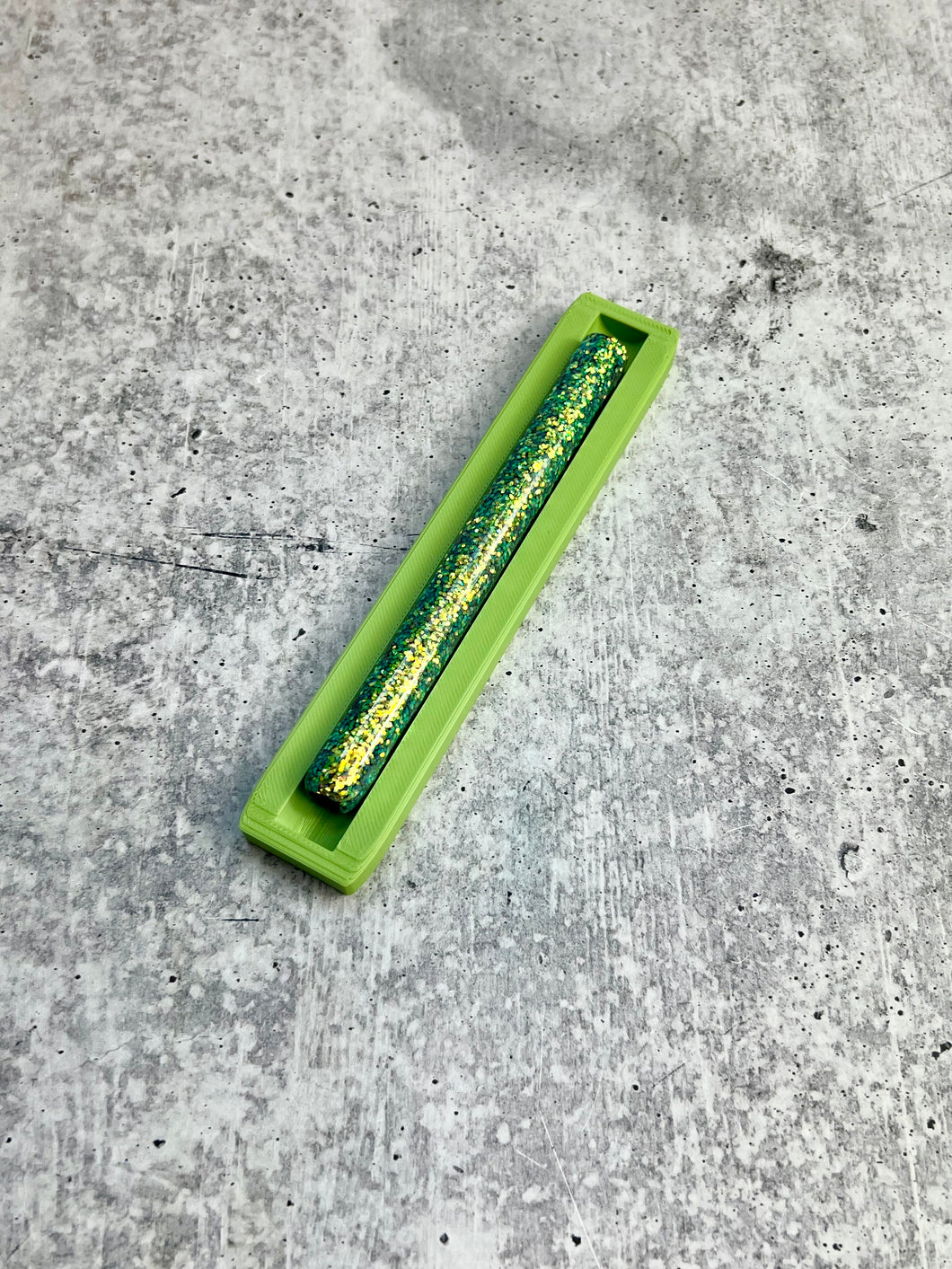 Epoxy Pen Cradle - Glitter Pen Cradle - Green