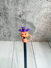 Load image into Gallery viewer, Cute Straw Topper - 8-10MM Straws - Cute Straw Toppers - Bat and Pumpkin - Halloween