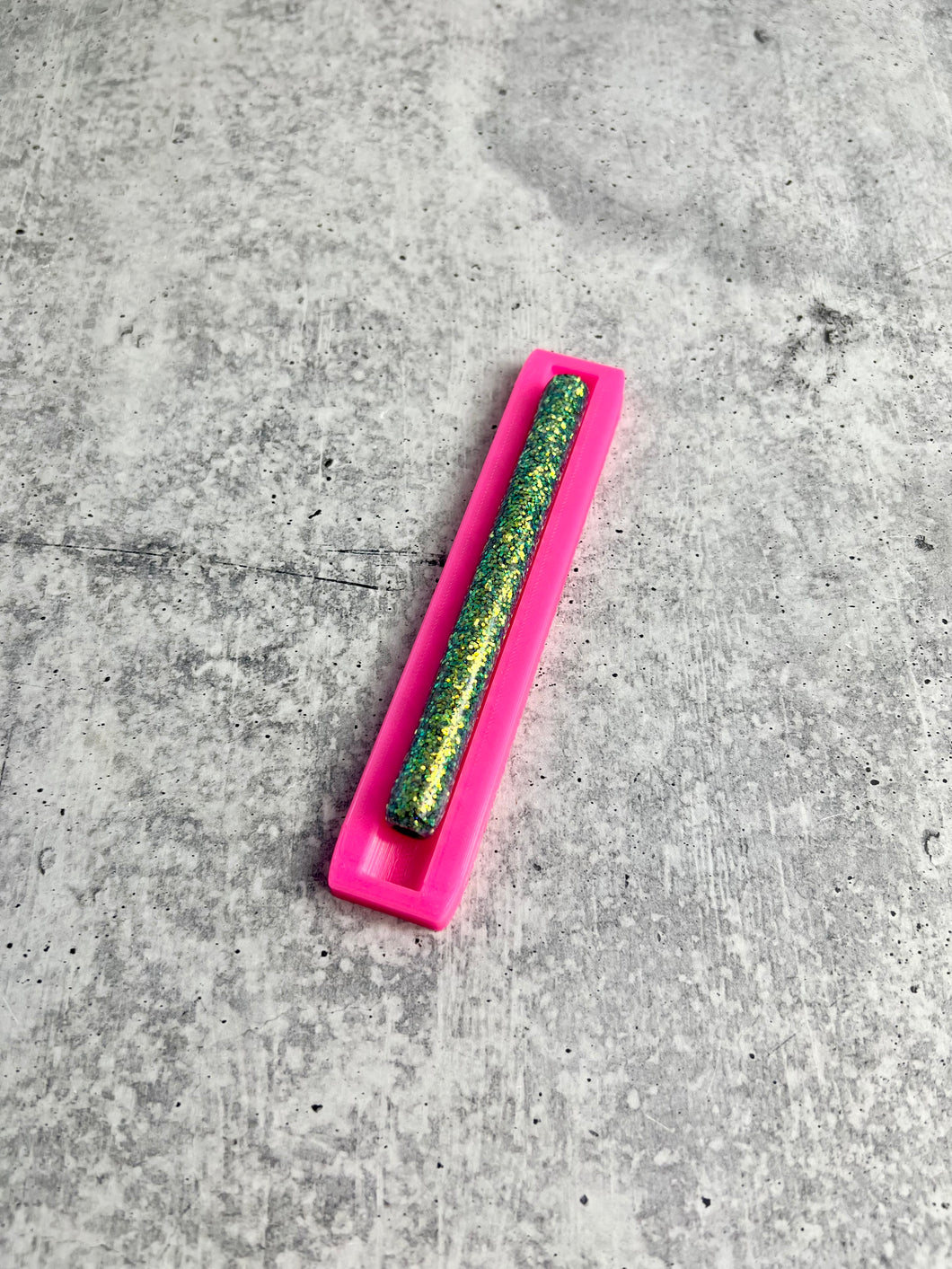 CLEARANCE - Epoxy Pen Cradle - Glitter Pen Cradle
