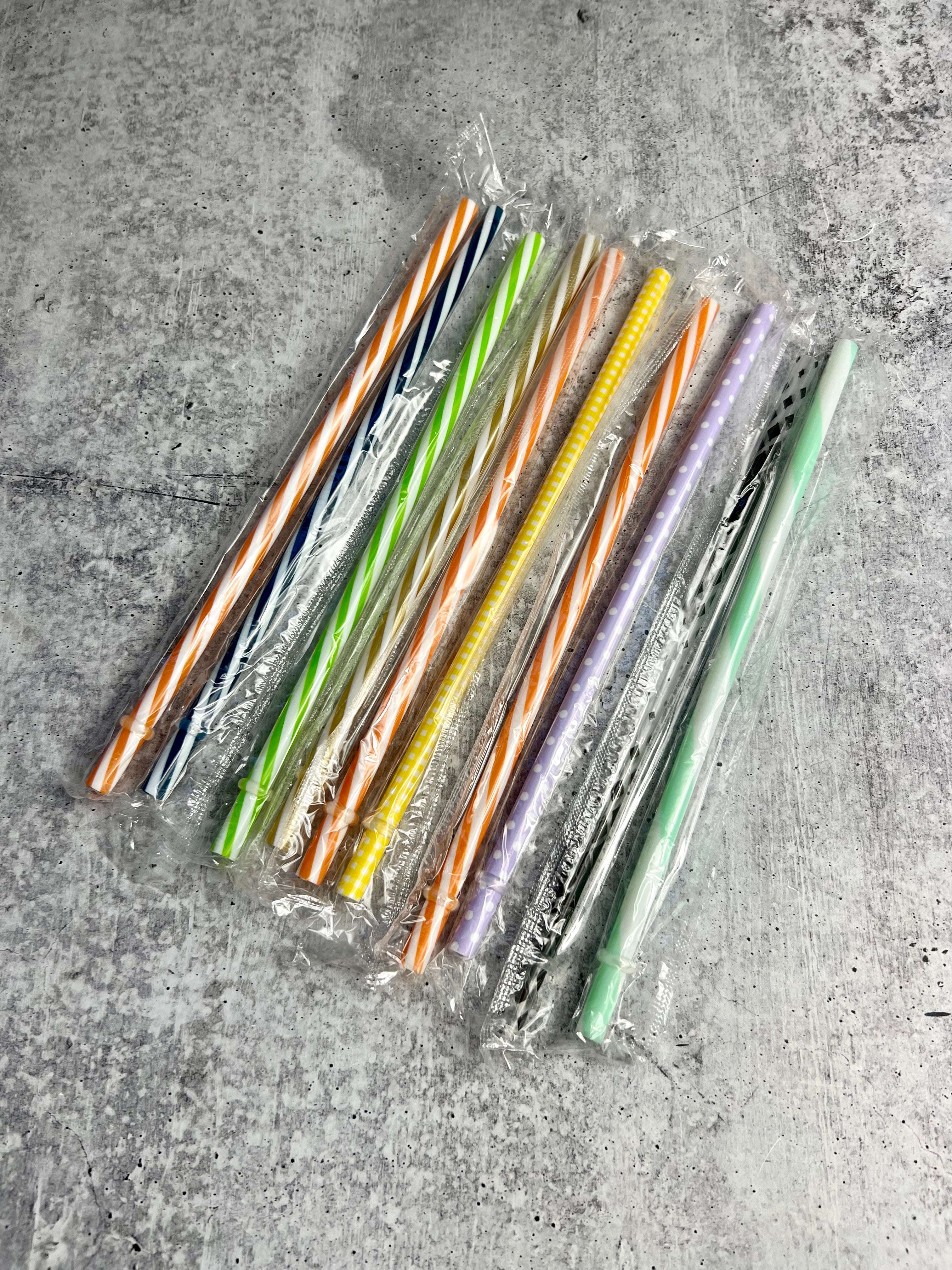 CLEARANCE - 17 - Christmas Print Reusable Plastic Straws - 9 Long –  Truquality Designs