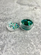Load image into Gallery viewer, CLEARANCE - TEAL MOUSE GLITTER - 1/2 oz